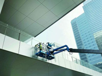 國(guó)慶假期不停歇 工程建設(shè)者搶抓施工黃金周